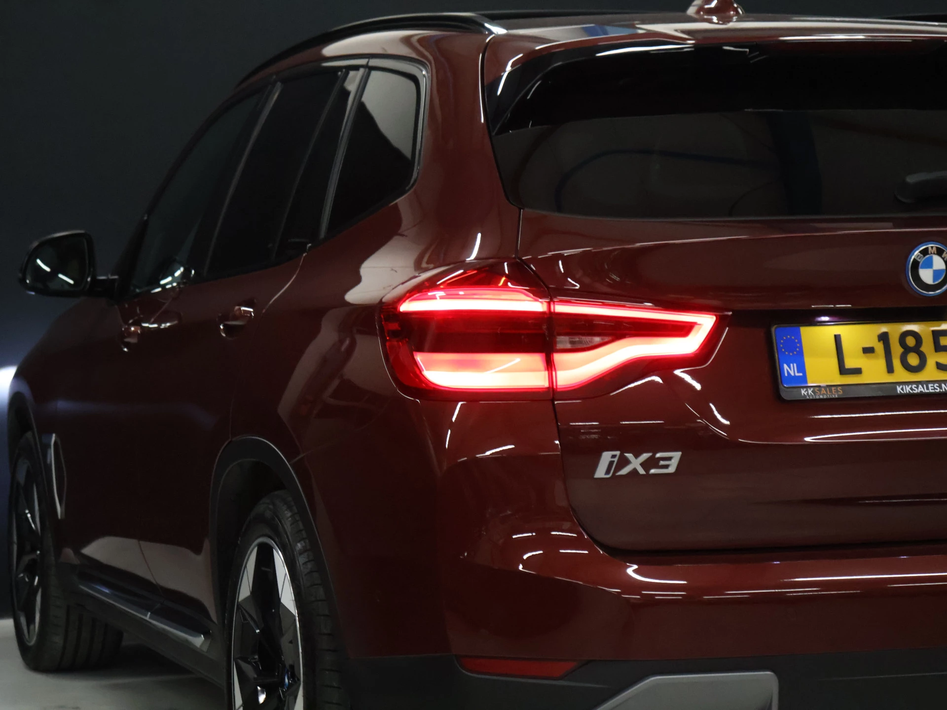Hoofdafbeelding BMW iX3