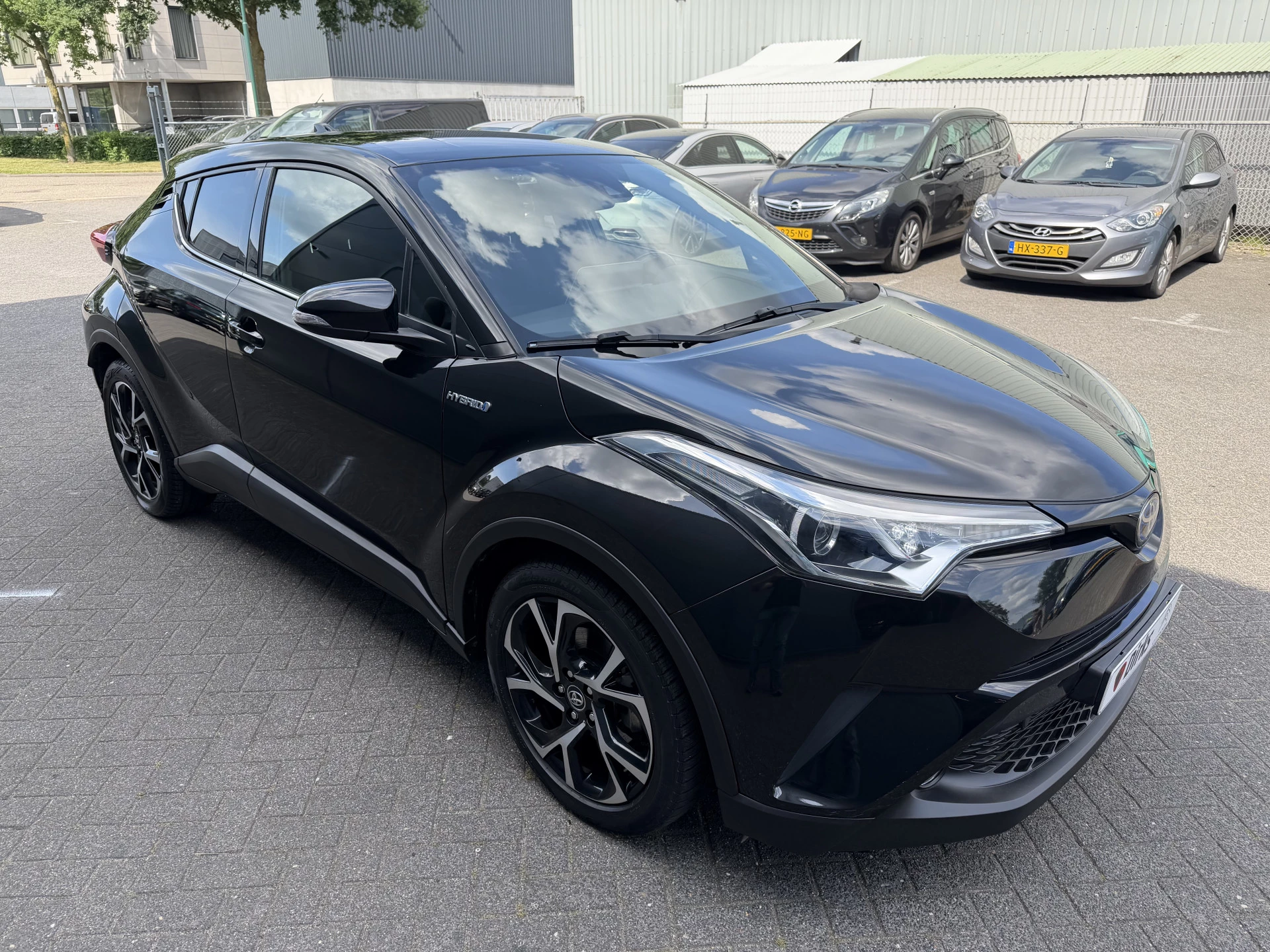 Hoofdafbeelding Toyota C-HR