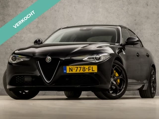 Alfa Romeo Giulia 2.0T Sport 202Pk Automaat (APPLE CARPLAY, GROOT NAVI, CAMERA, ADAPTIVE CRUISE, LEDEREN SPORTSTOELEN, KEYLESS, GETINT GLAS, XENON, NIEUWE APK, NIEUWSTAAT)