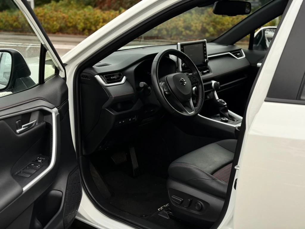 Hoofdafbeelding Suzuki Across