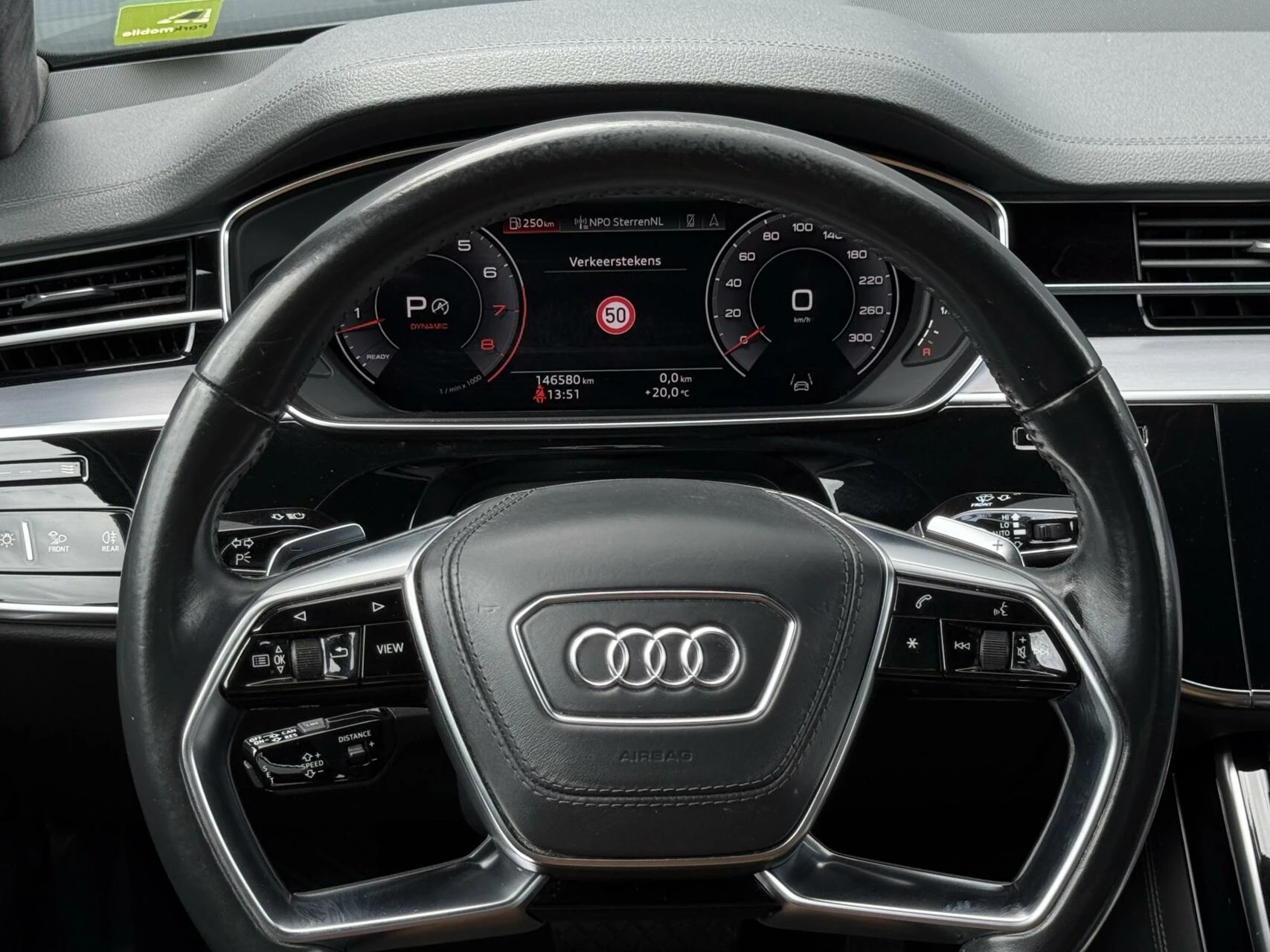 Hoofdafbeelding Audi A8