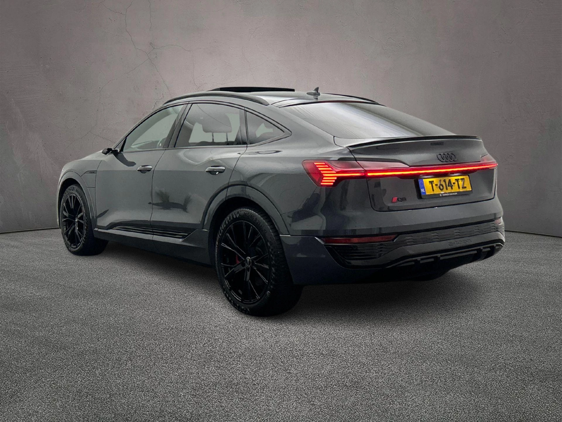 Hoofdafbeelding Audi Q8 Sportback e-tron