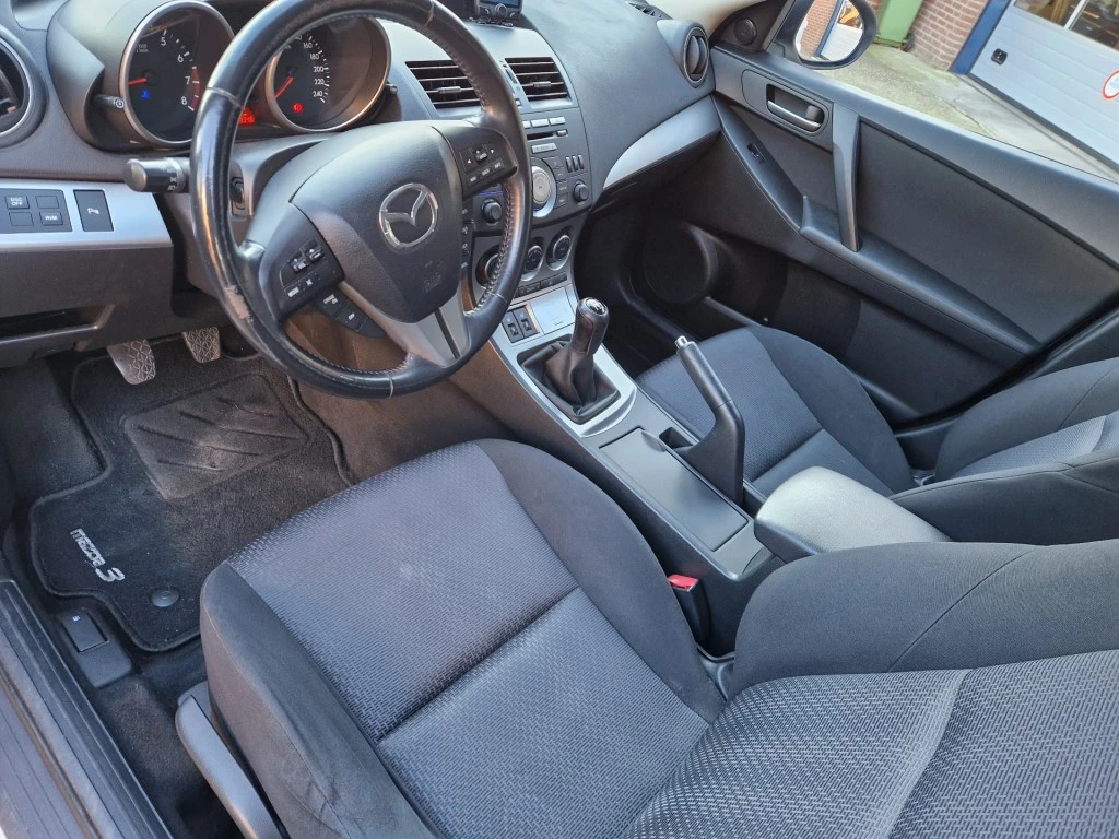 Hoofdafbeelding Mazda 3