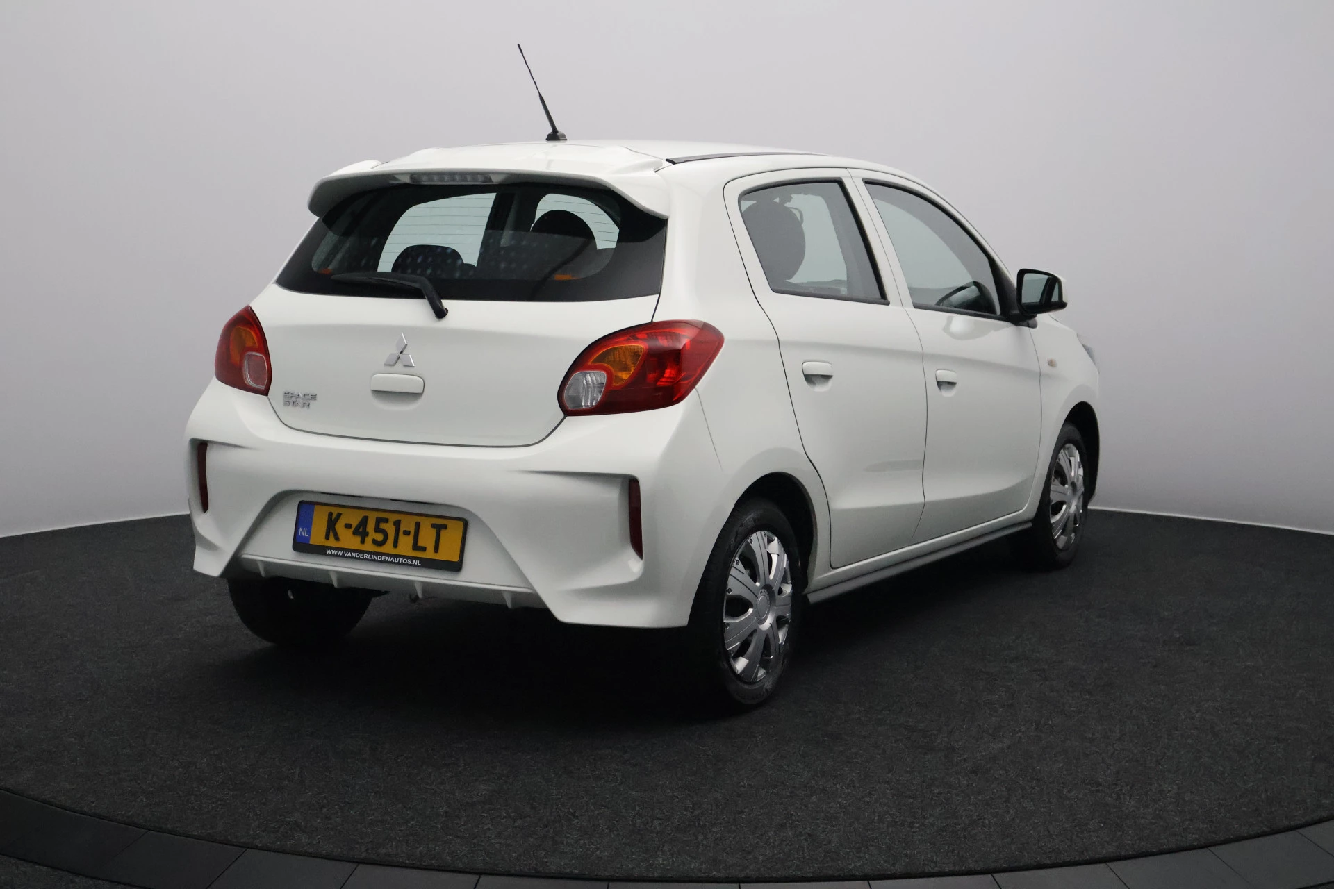 Hoofdafbeelding Mitsubishi Space Star