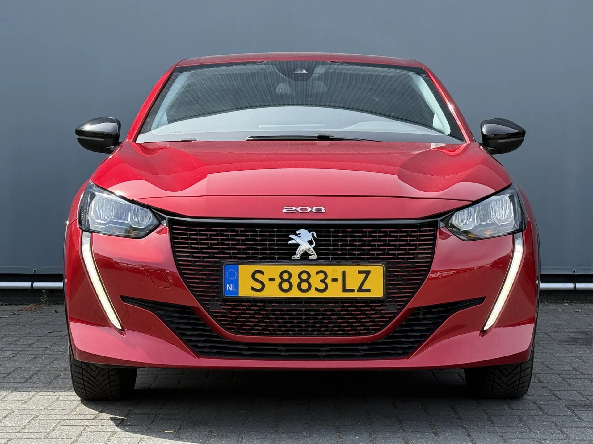 Hoofdafbeelding Peugeot e-208