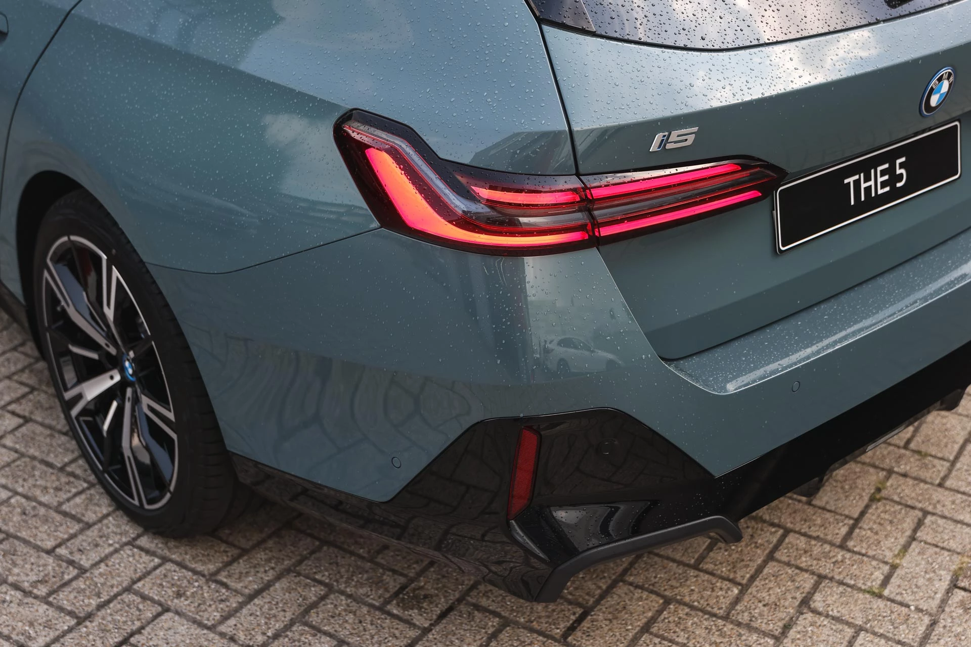 Hoofdafbeelding BMW i5