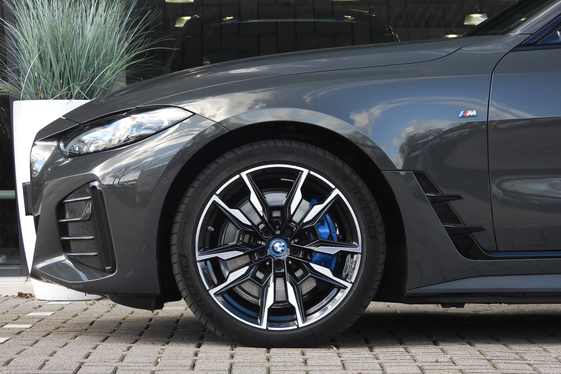 Hoofdafbeelding BMW i4