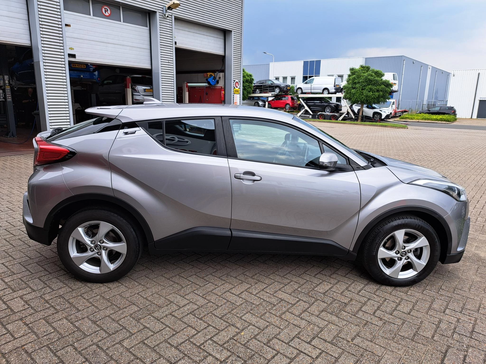 Hoofdafbeelding Toyota C-HR