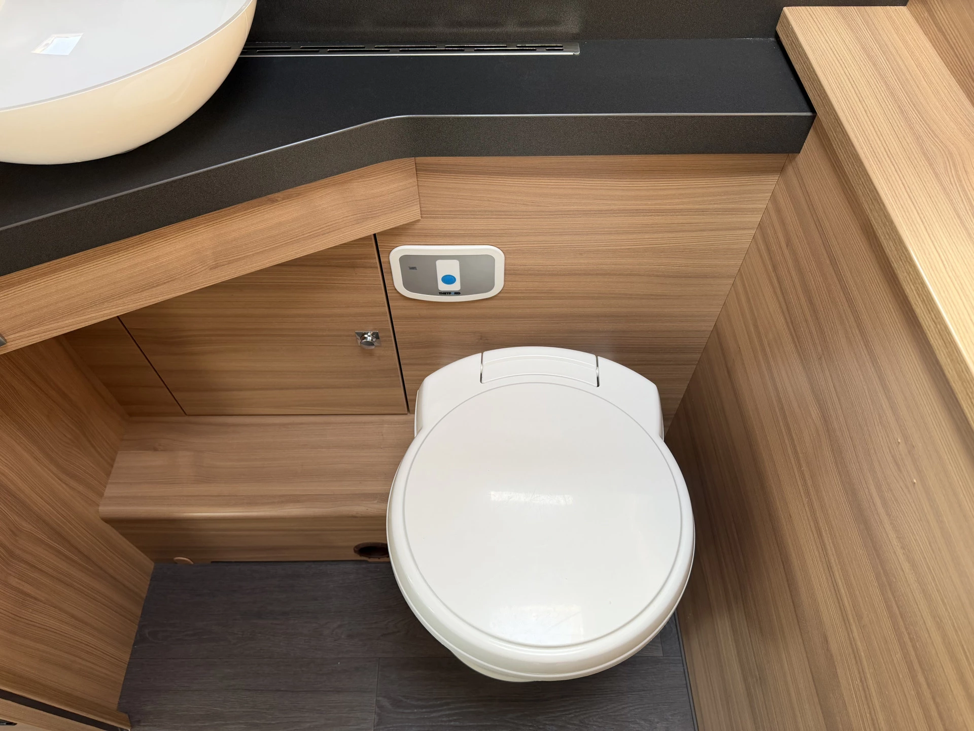 Hoofdafbeelding Adria MATRIX 600 DT