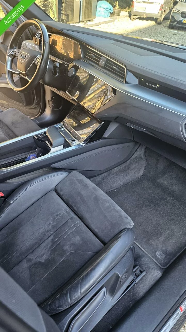 Hoofdafbeelding Audi e-tron