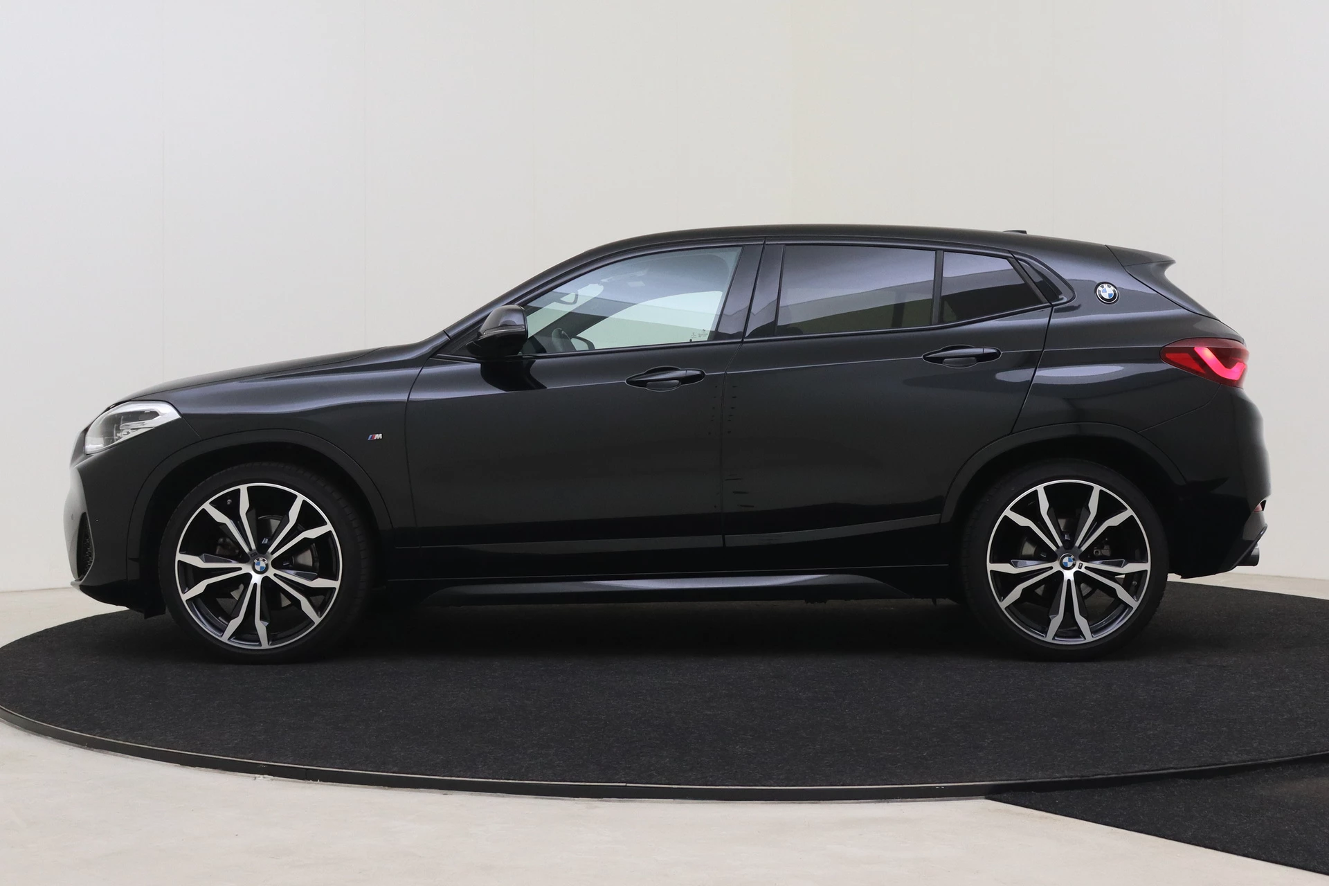 Hoofdafbeelding BMW X2