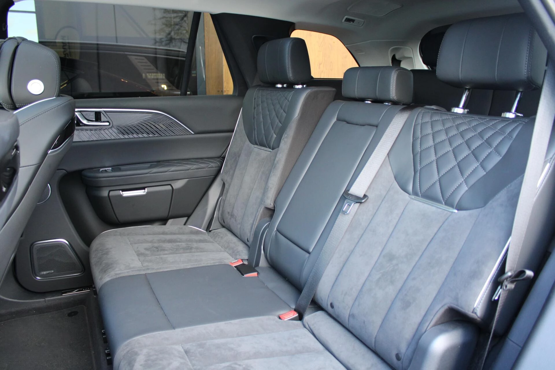 Hoofdafbeelding Hongqi E-HS9