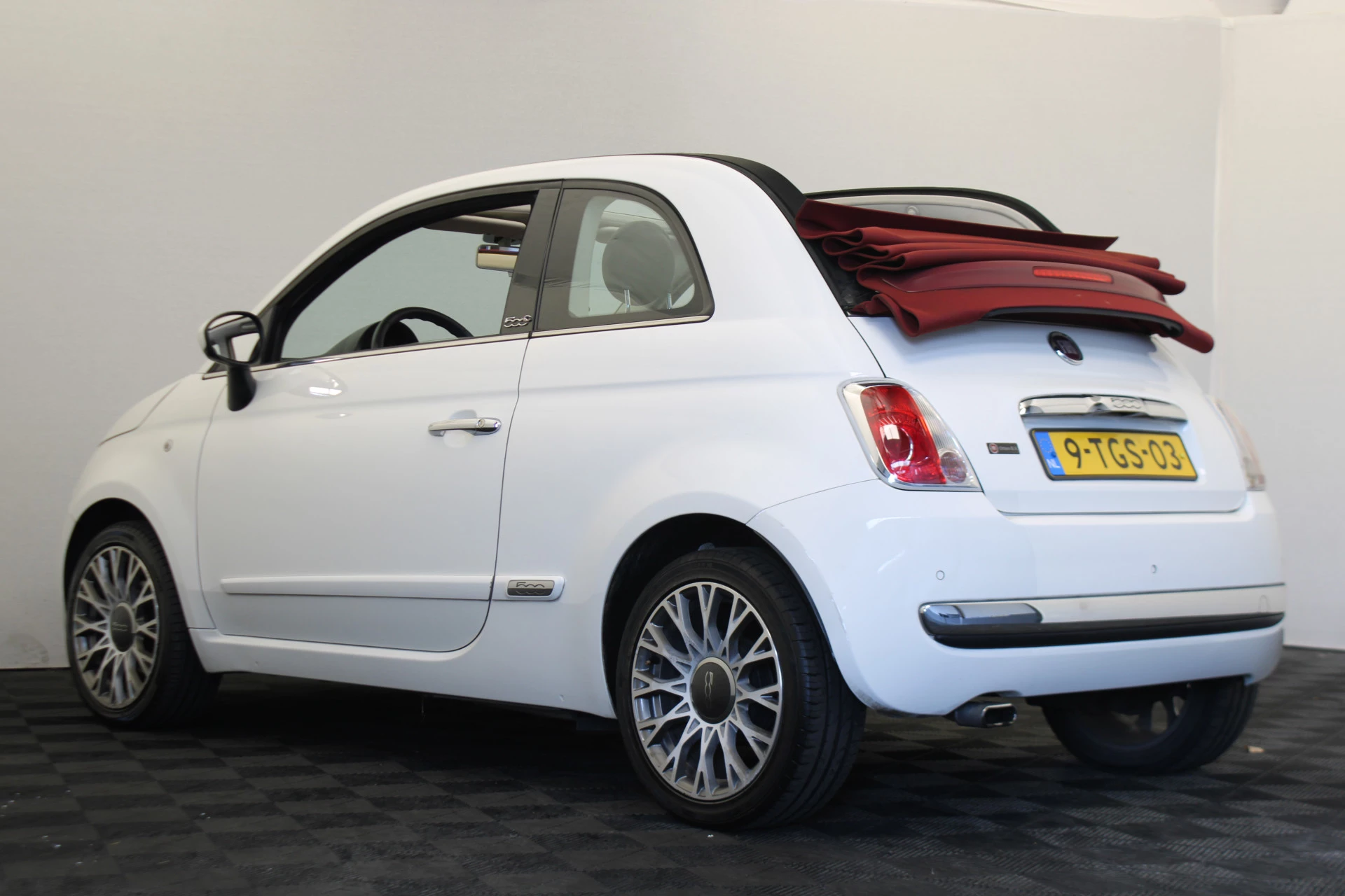 Hoofdafbeelding Fiat 500C