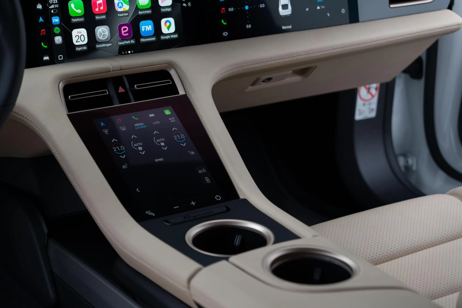 Hoofdafbeelding Porsche Taycan