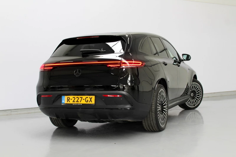 Hoofdafbeelding Mercedes-Benz EQC