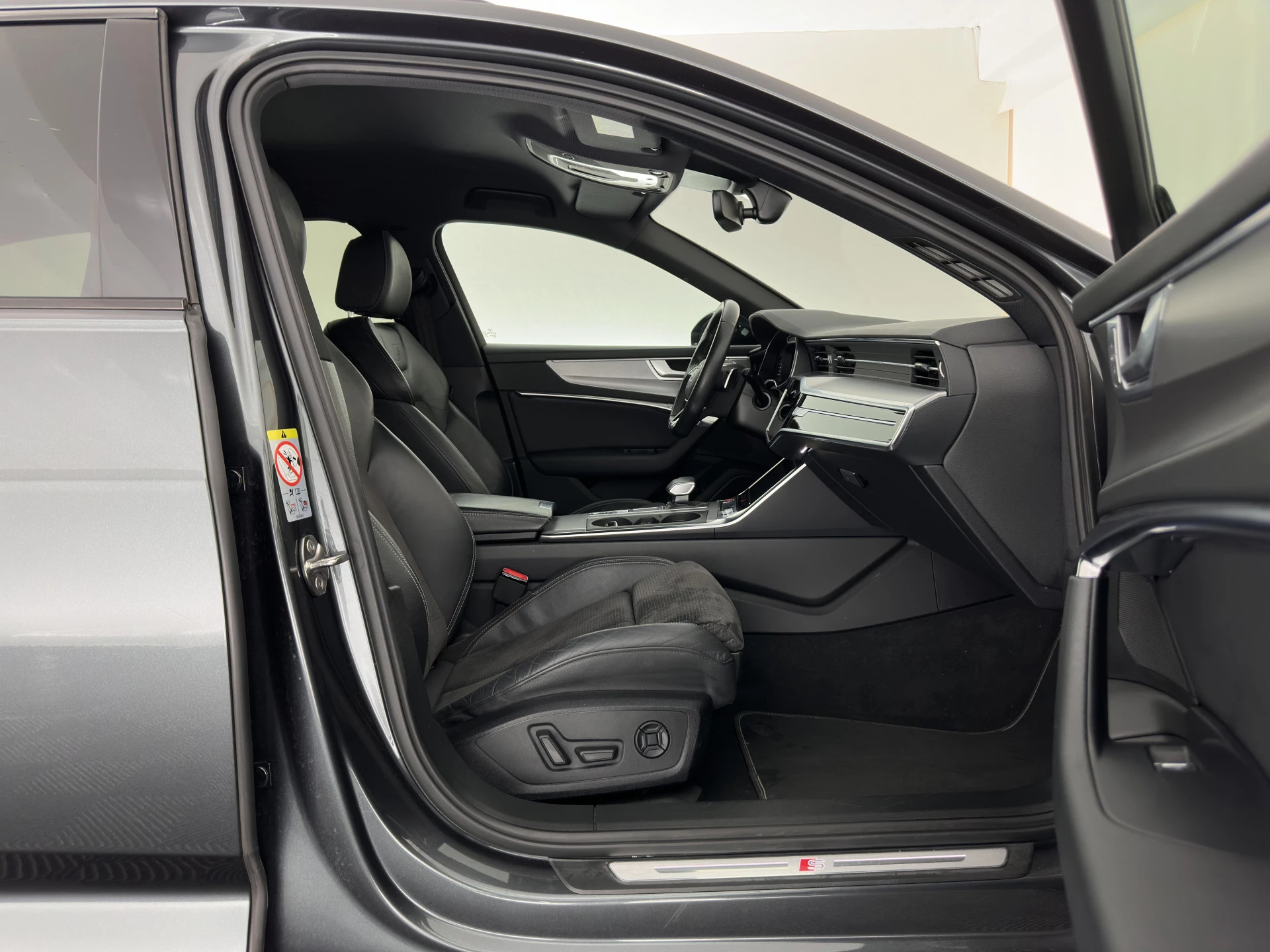 Hoofdafbeelding Audi S6