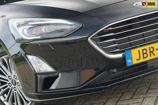 Ford Focus Wagon 1.0 EcoBoost Titanium Bsns 8F Automaat - Shadow Black - Winterpakket