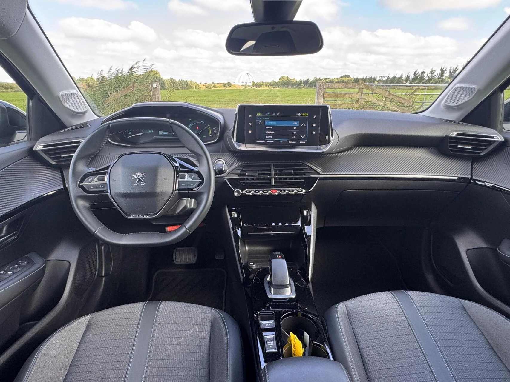 Hoofdafbeelding Peugeot e-208