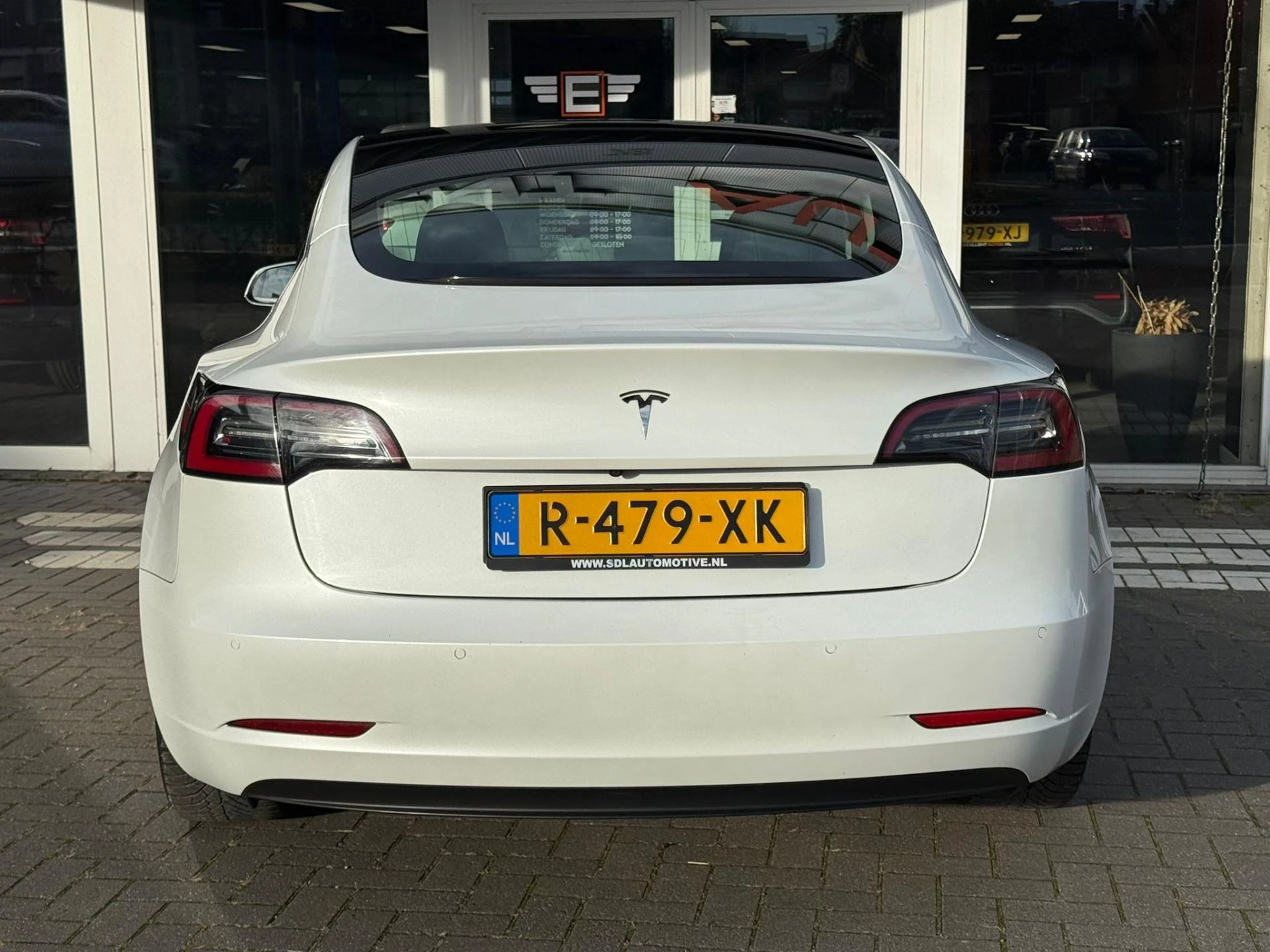 Hoofdafbeelding Tesla Model 3