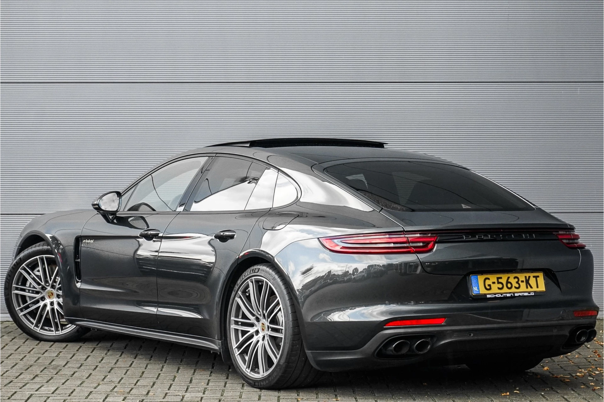 Hoofdafbeelding Porsche Panamera