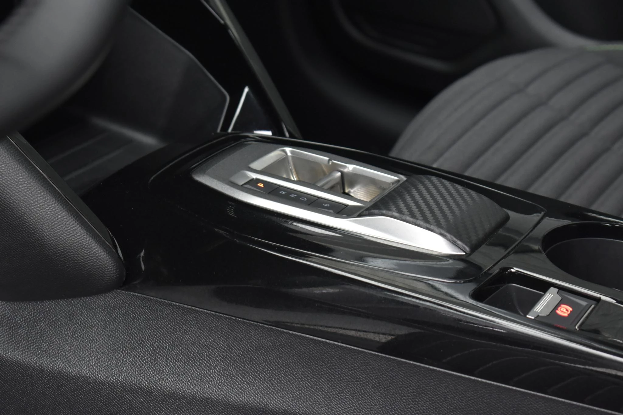 Hoofdafbeelding Peugeot e-208