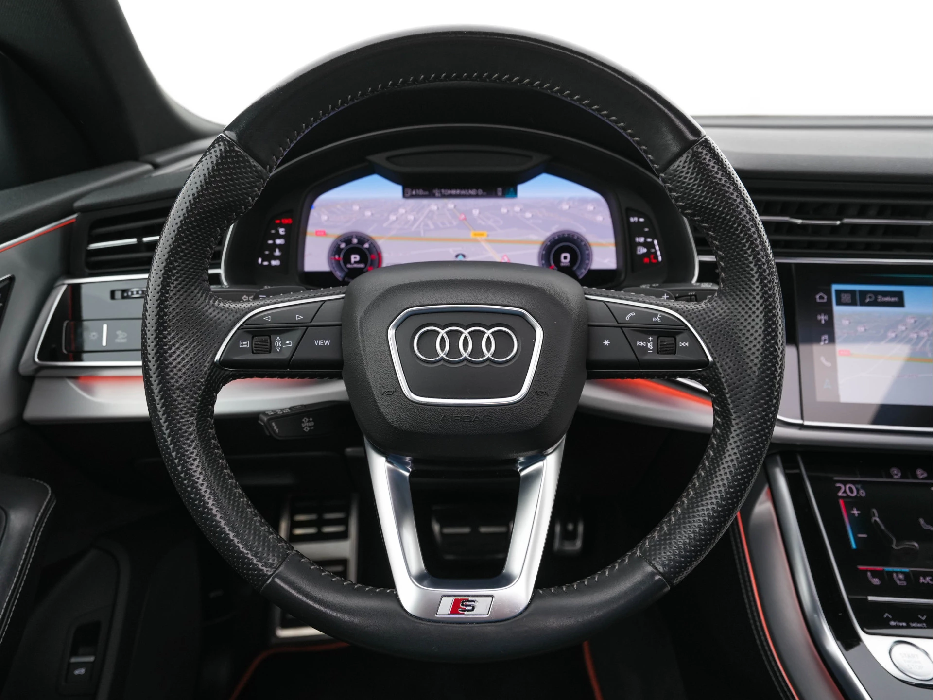 Hoofdafbeelding Audi Q8