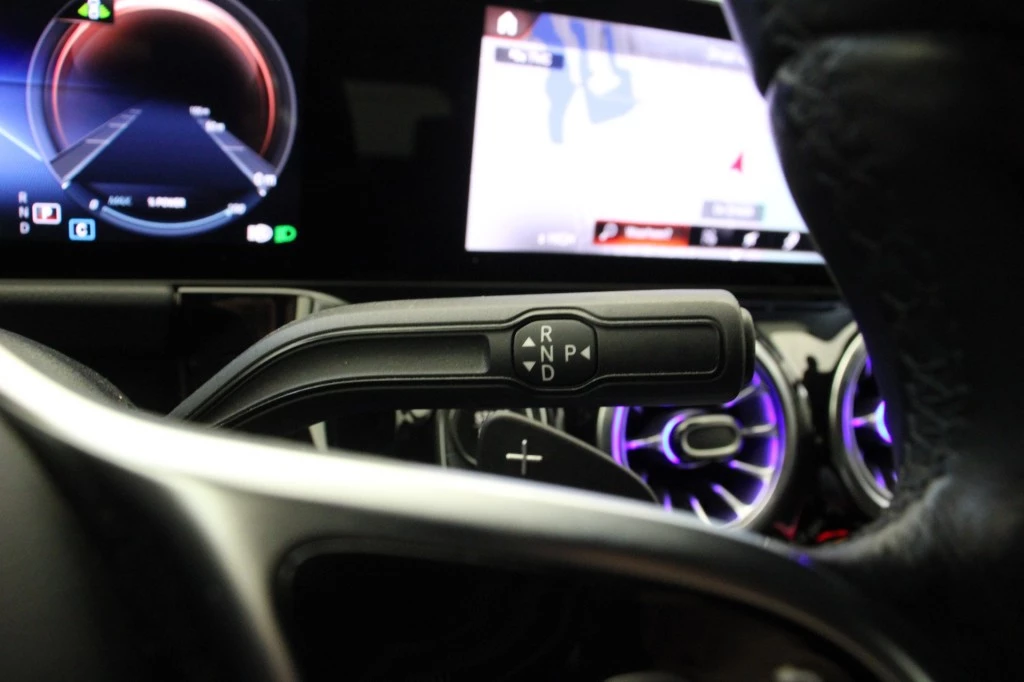 Hoofdafbeelding Mercedes-Benz EQA