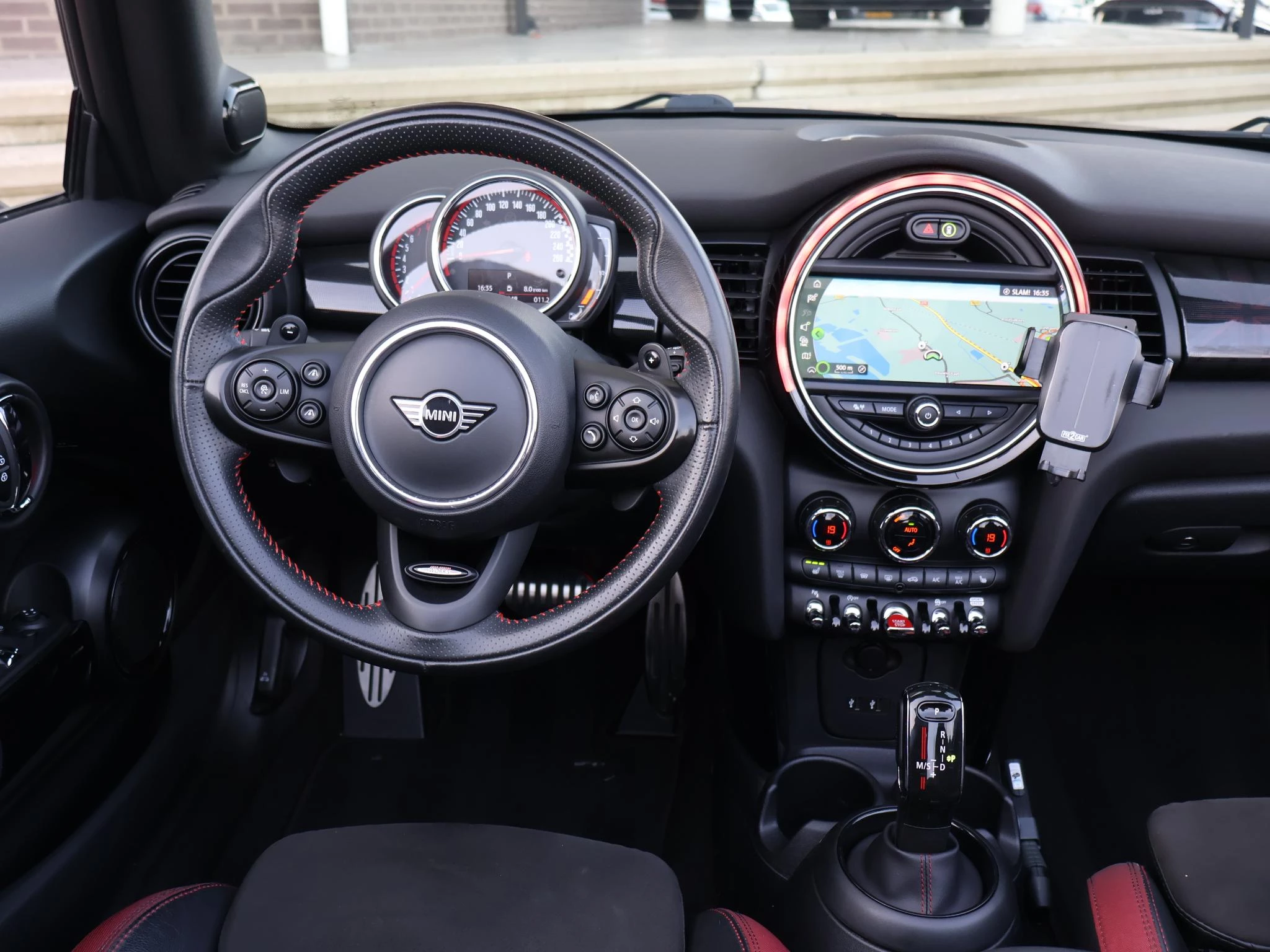 Hoofdafbeelding MINI Cooper Cabrio