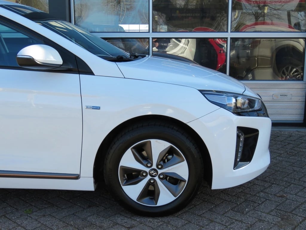 Hoofdafbeelding Hyundai IONIQ