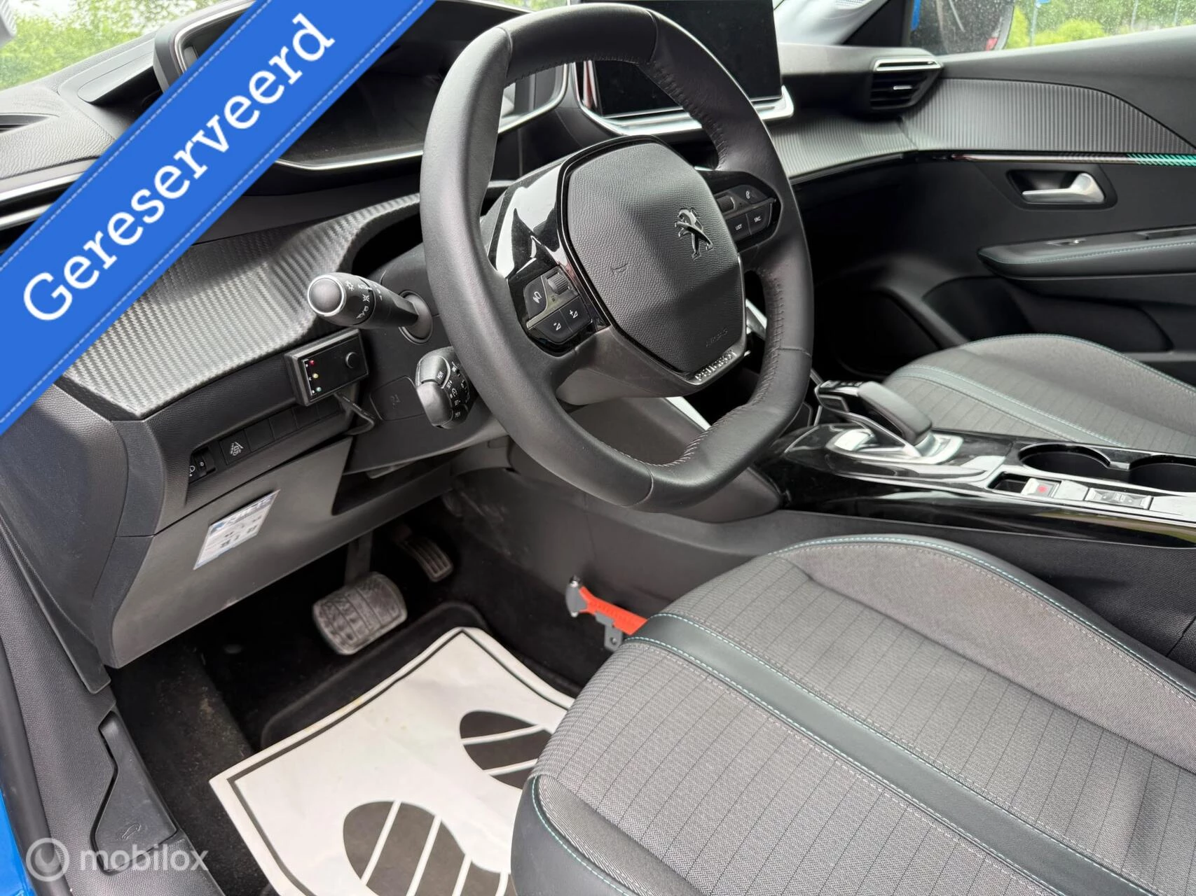 Hoofdafbeelding Peugeot e-208
