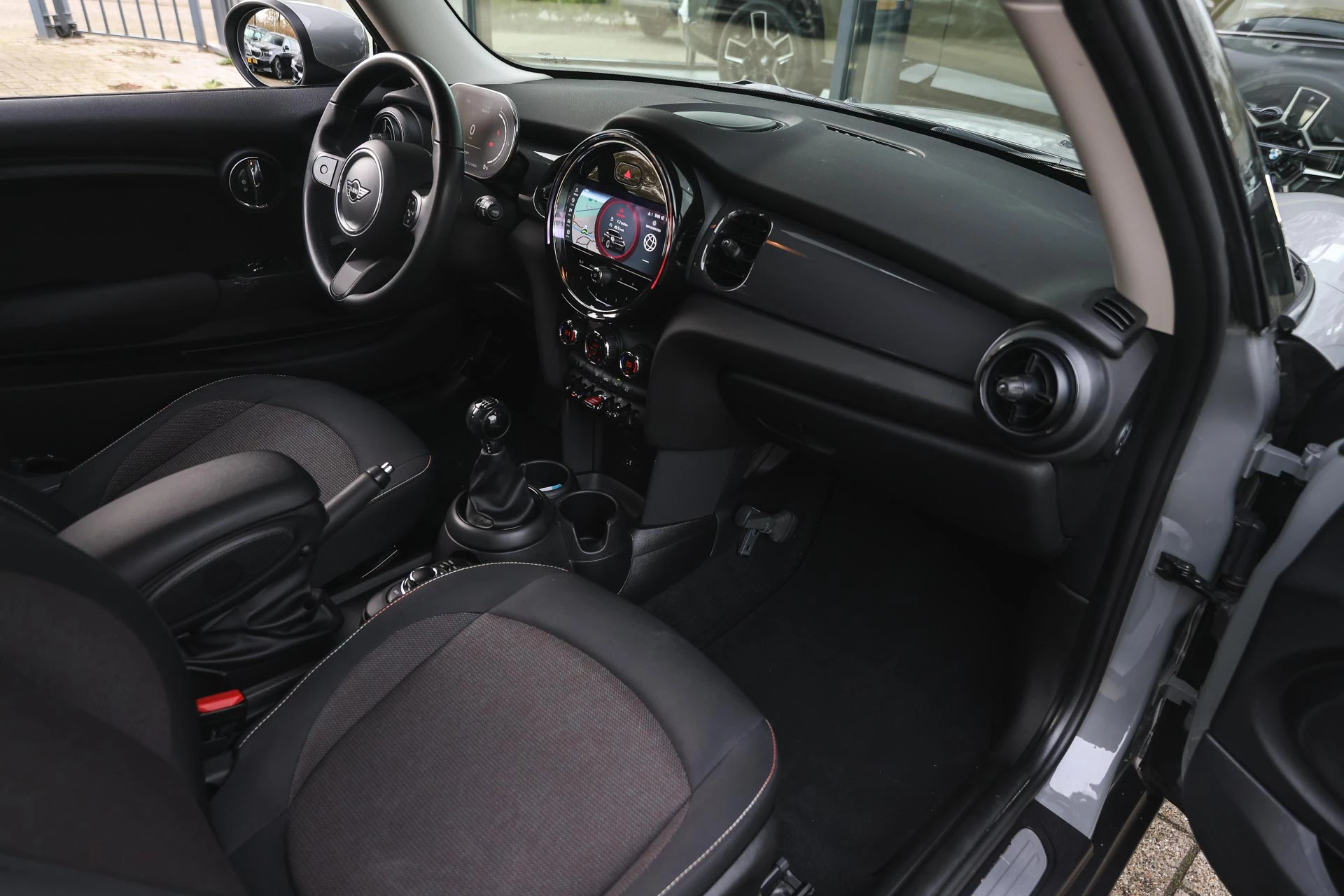 Hoofdafbeelding MINI One