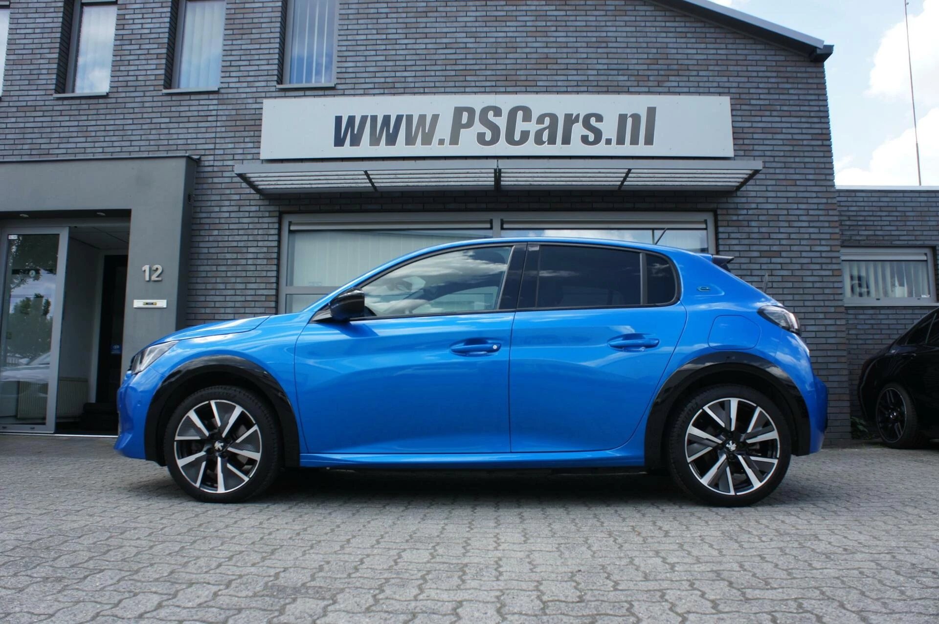 Hoofdafbeelding Peugeot e-208