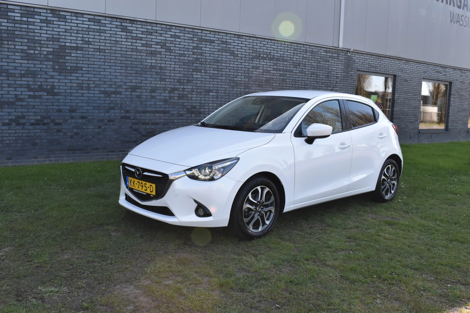 Hoofdafbeelding Mazda 2