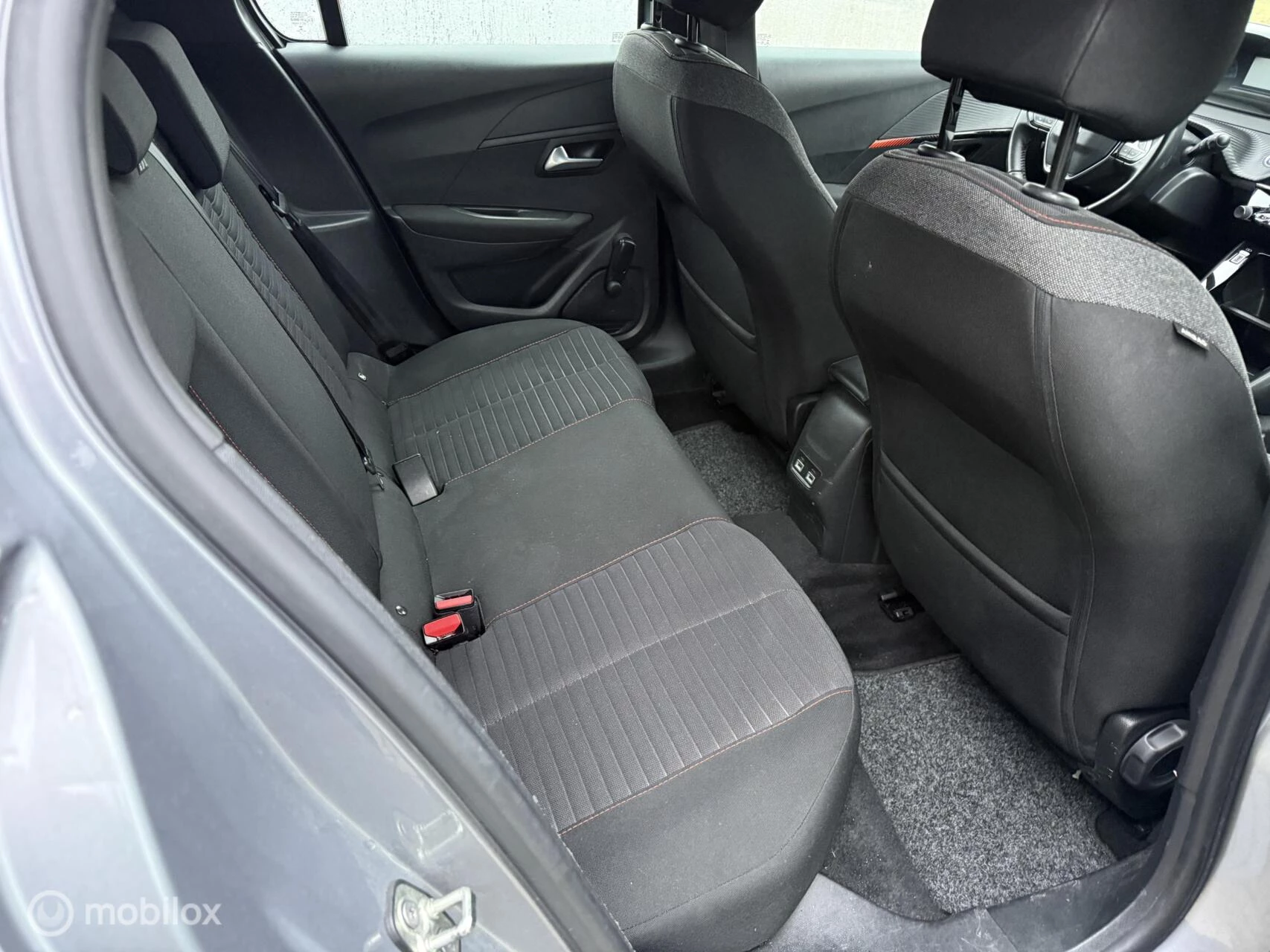 Hoofdafbeelding Peugeot e-208