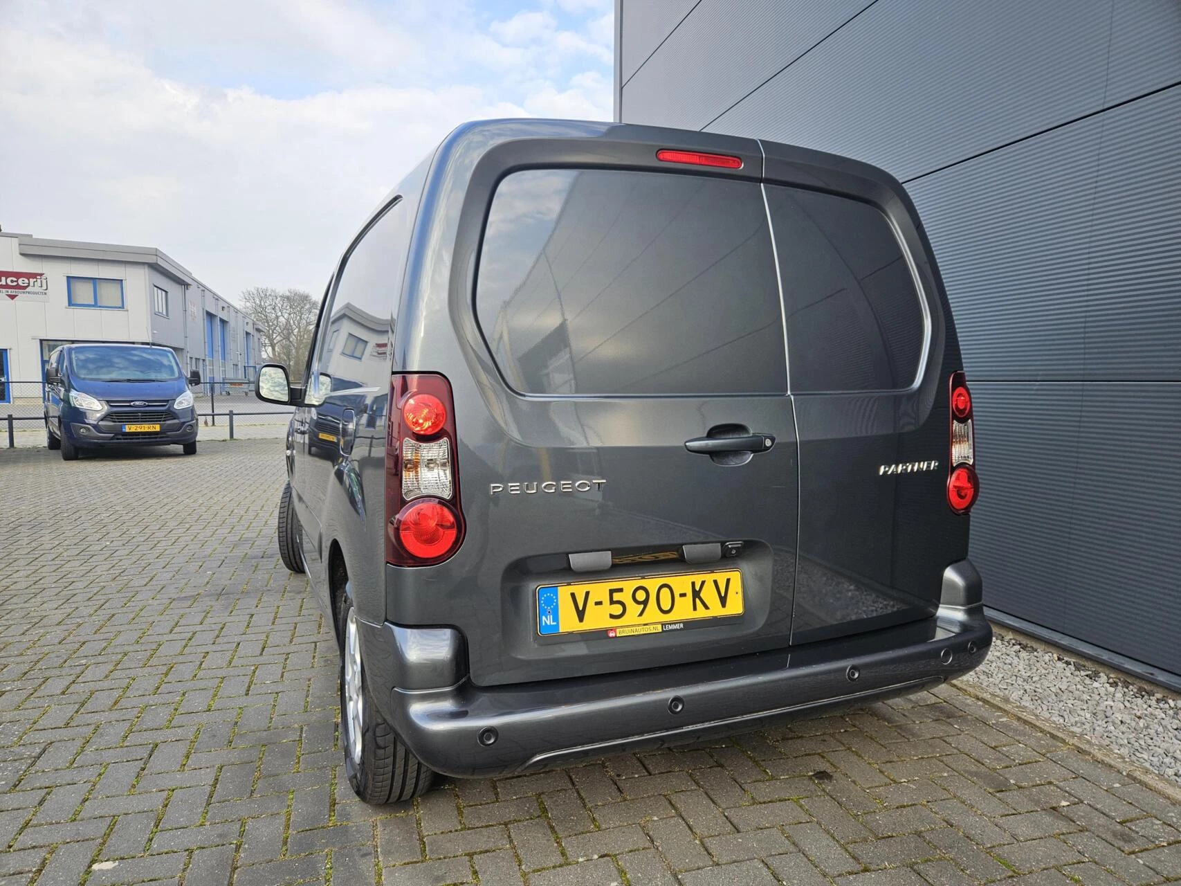 Hoofdafbeelding Peugeot Partner