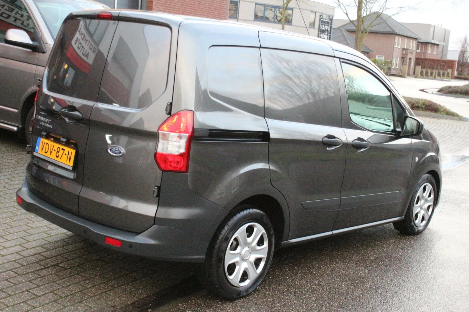 Hoofdafbeelding Ford Transit Courier