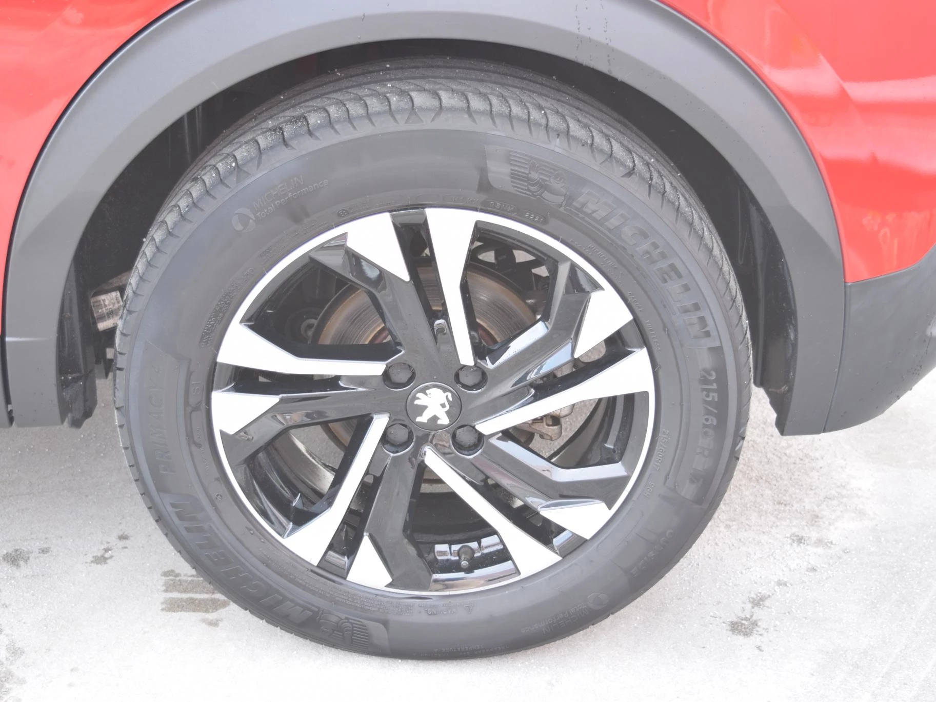 Hoofdafbeelding Peugeot e-2008