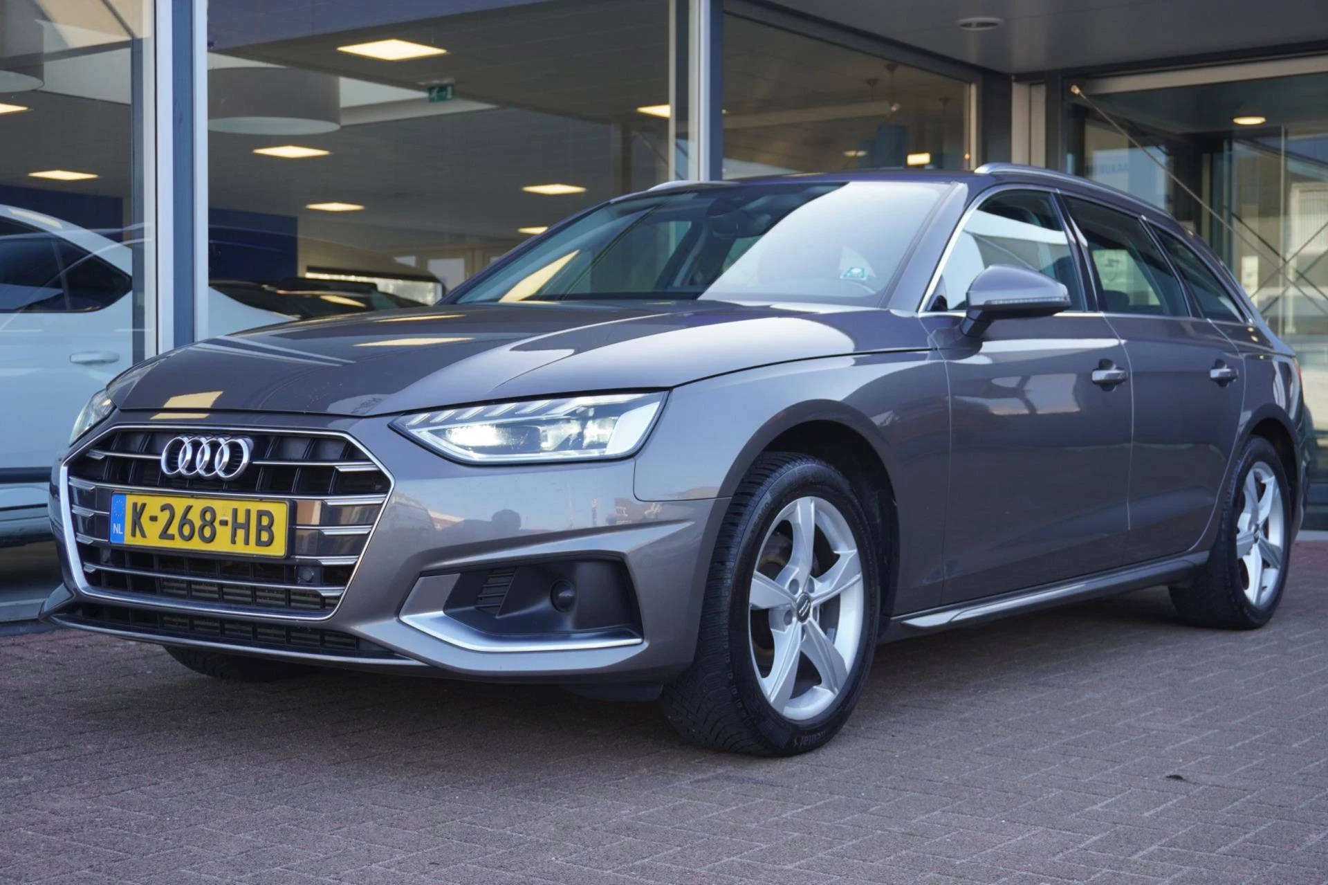 Hoofdafbeelding Audi A4