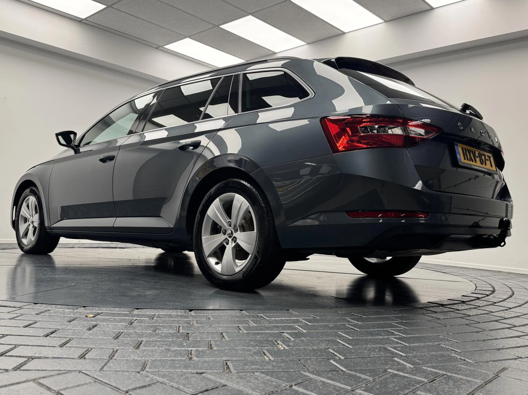 Hoofdafbeelding Škoda Superb