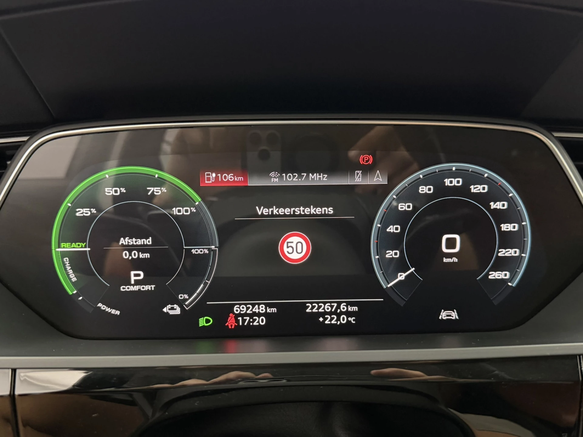 Hoofdafbeelding Audi e-tron