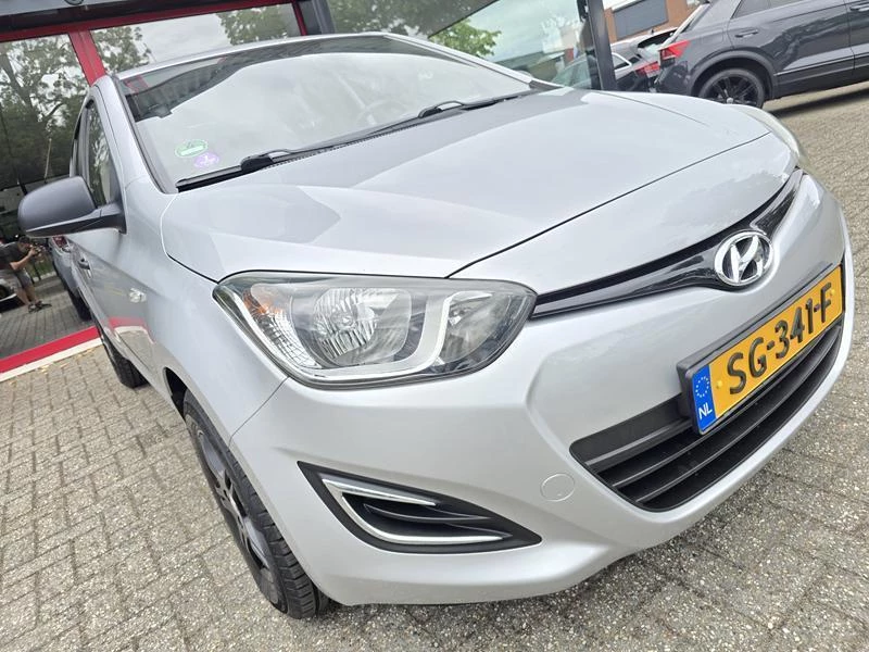 Hoofdafbeelding Hyundai i20