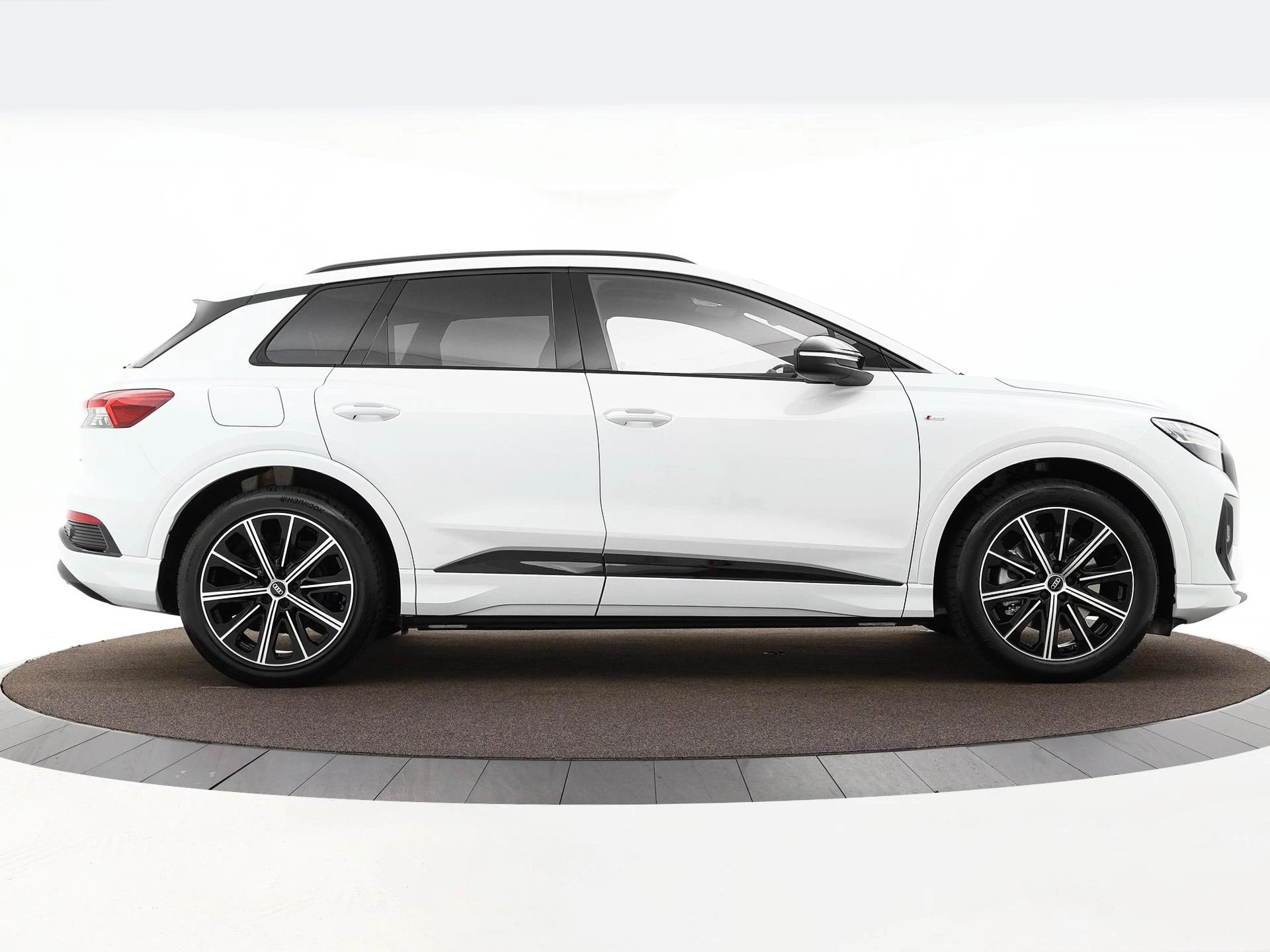 Hoofdafbeelding Audi Q4 e-tron