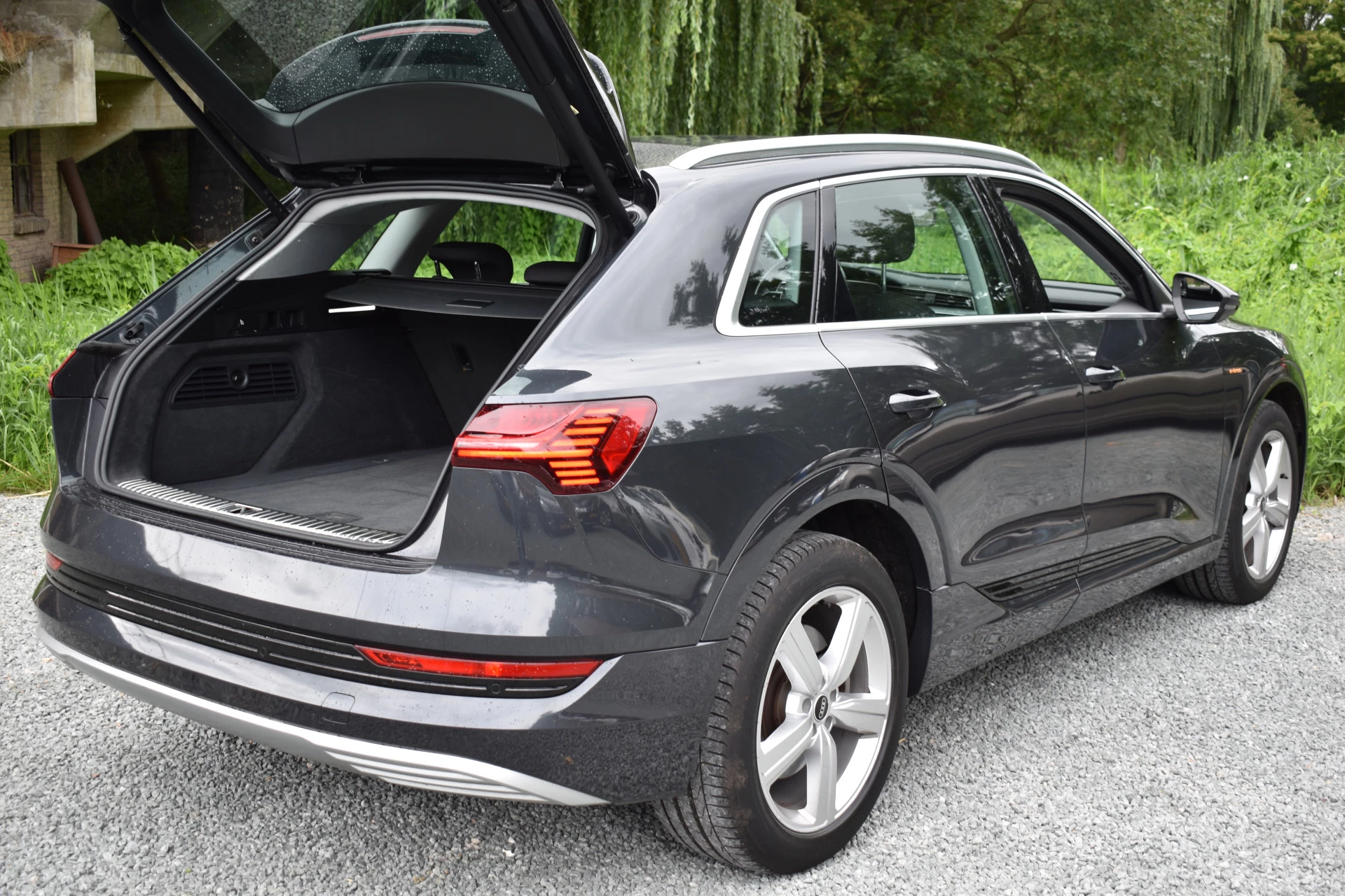 Hoofdafbeelding Audi e-tron