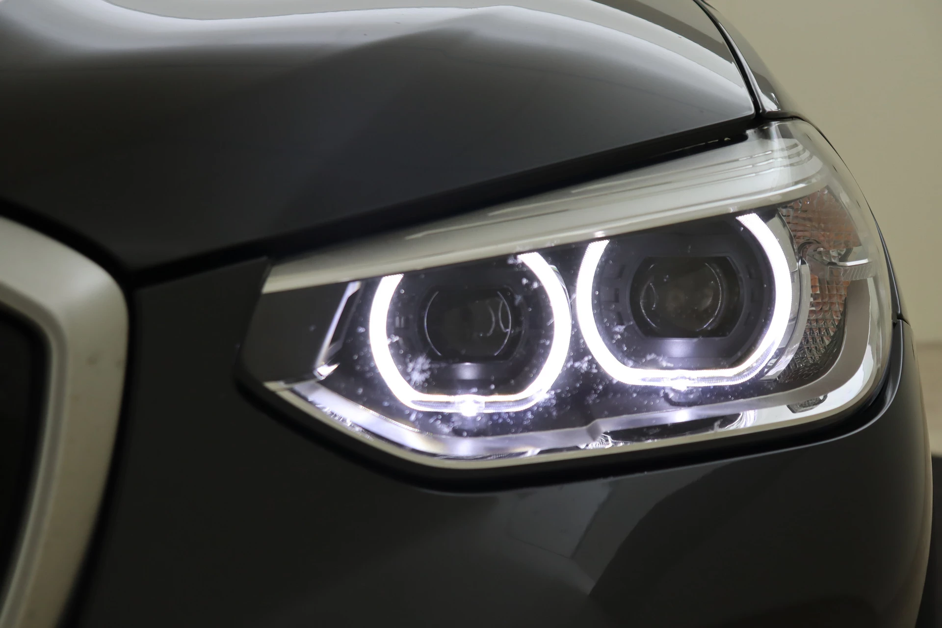 Hoofdafbeelding BMW iX3