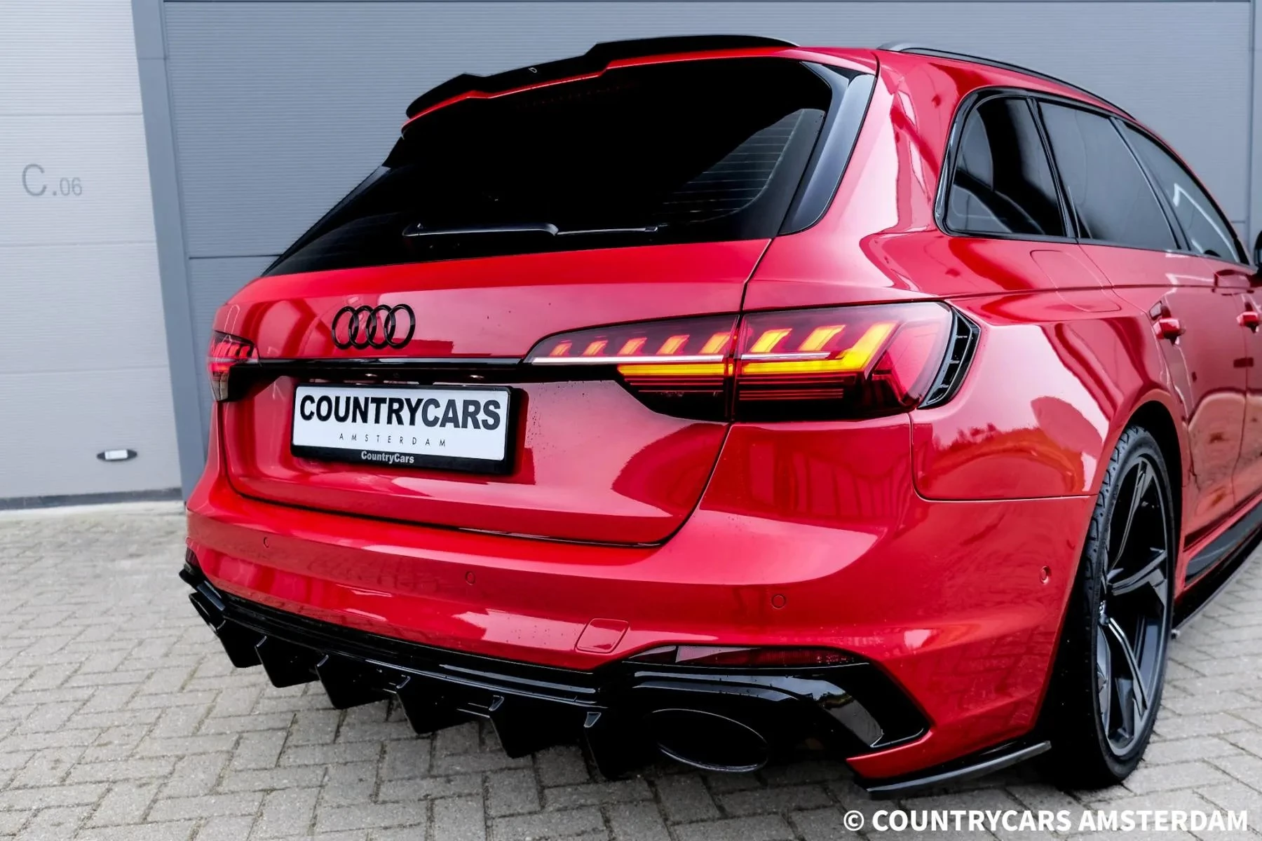 Hoofdafbeelding Audi RS4