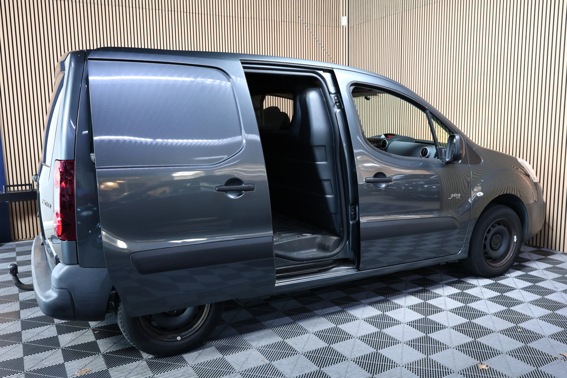 Hoofdafbeelding Peugeot Partner