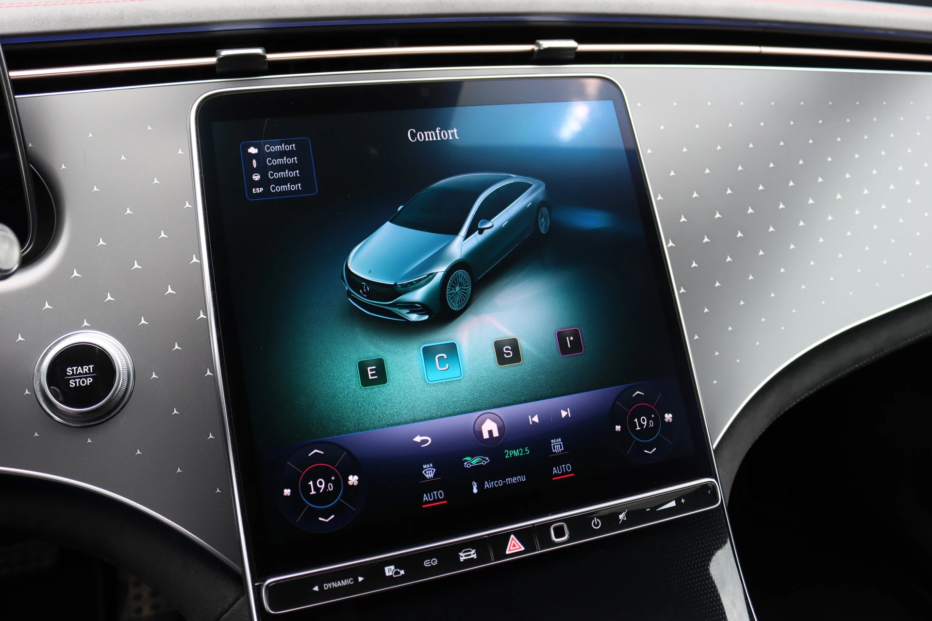 Hoofdafbeelding Mercedes-Benz EQS