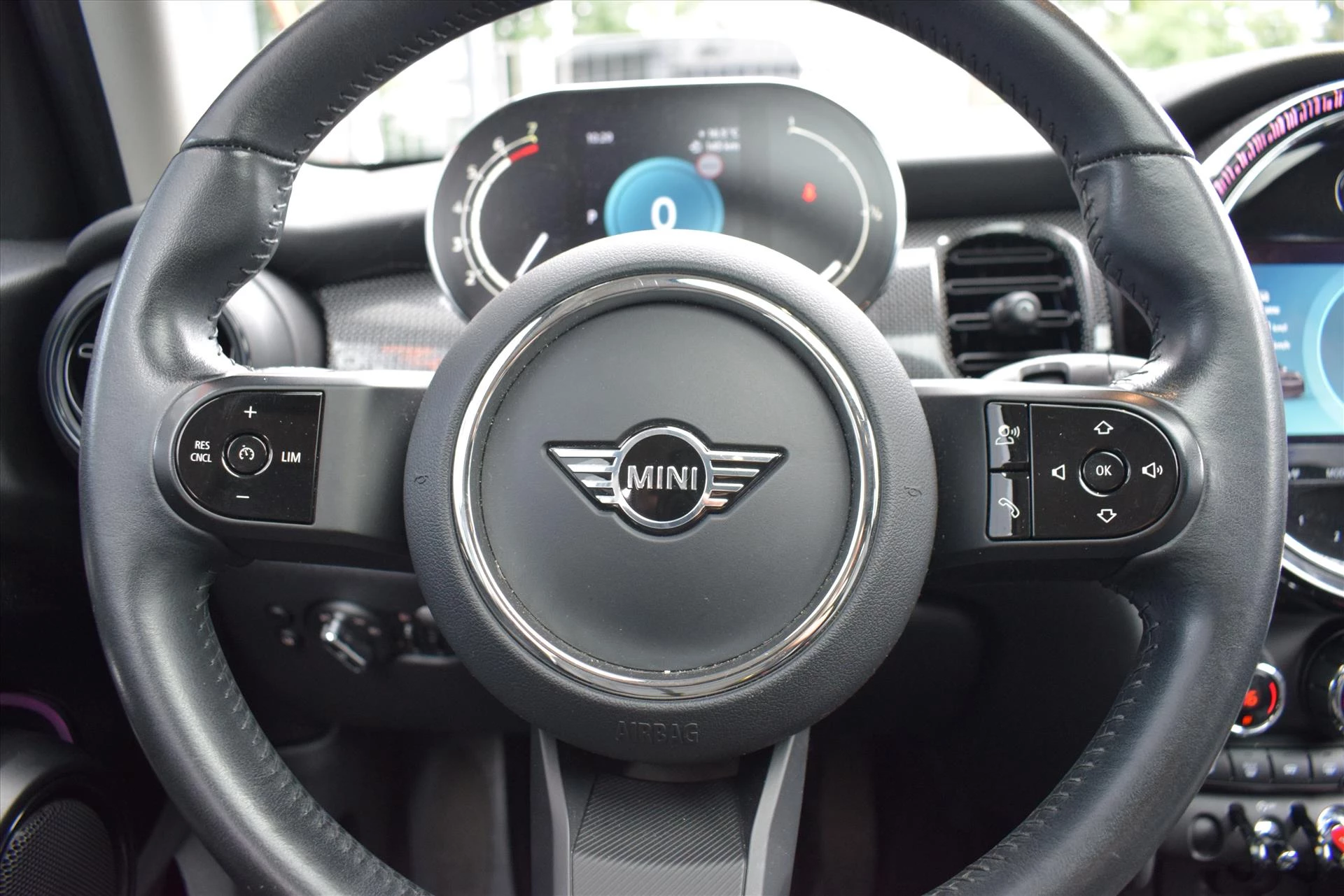 Hoofdafbeelding MINI 5-deurs