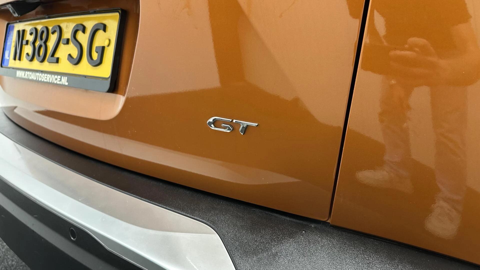 Hoofdafbeelding Peugeot e-2008