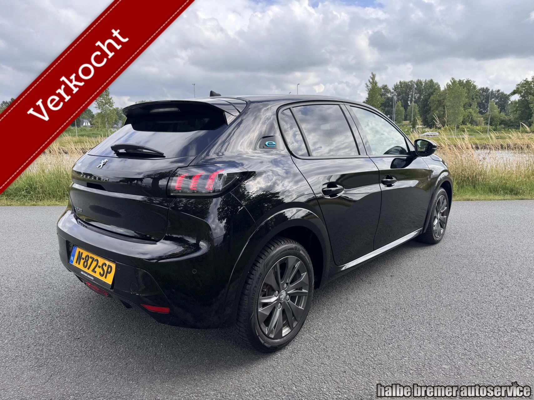 Hoofdafbeelding Peugeot e-208